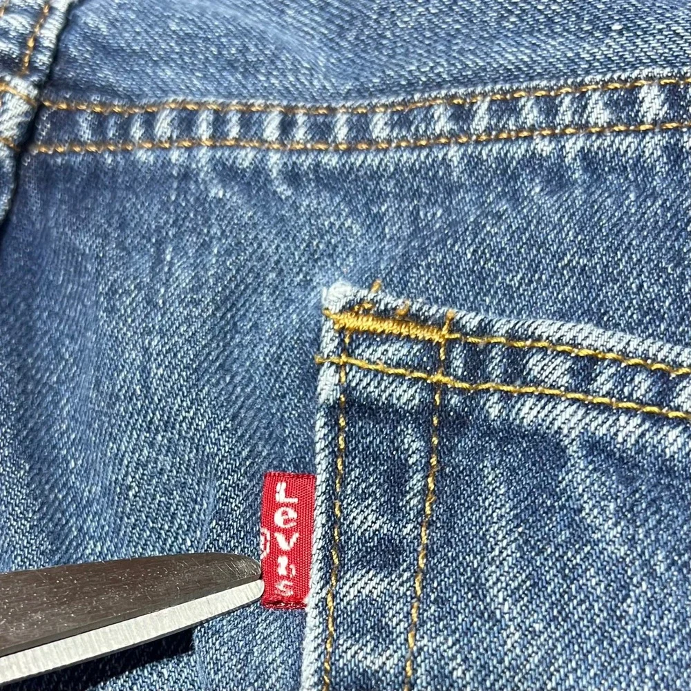 Levis 505 Regular Fit Mens Jeans 40x30 Medium Wash Blue Straight Leg 00505-0216